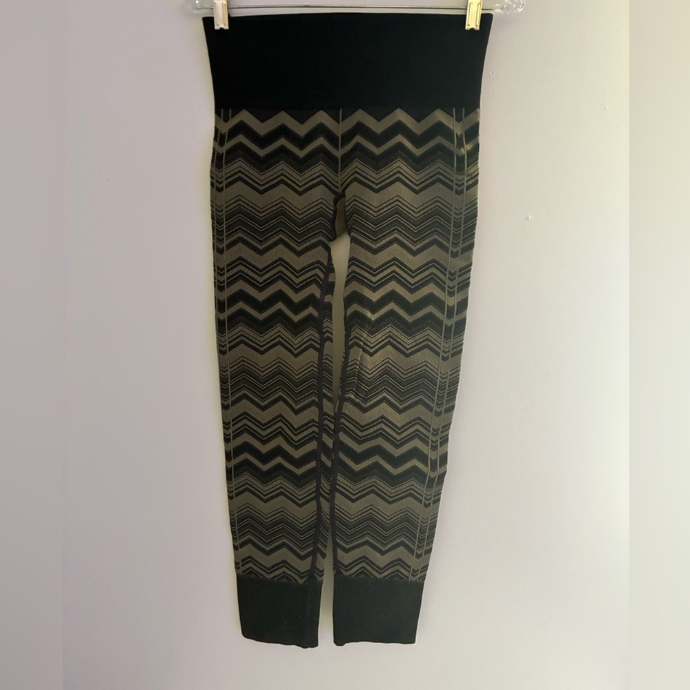 lululemon athletica Black and Olive Chevron Leggings